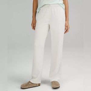 NEW Lululemon Softstreme High-Rise Pant Bone